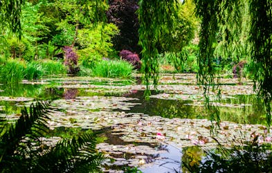 Visit Monet’s Giverny and Versailles in one day